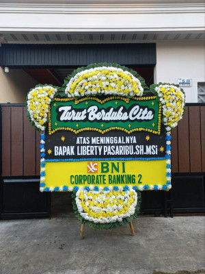 Papan Bunga Duka di Sunter Agung